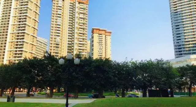 July Seaview Holiday Hotel, Book Hotel Danzhou Hainan