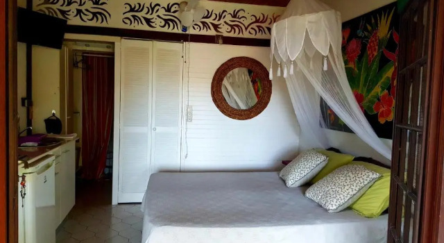 Studio Bwa Banbou dans Villa Fleurs des Iles, Prenota Villa Cottage a Le Vauclin, Cottage