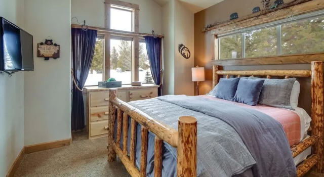 56540 Sunstone Loop 4 Bedroom Home