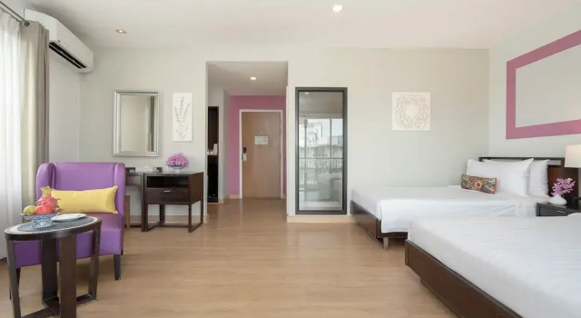 Номер Deluxe с балконом Hotel De Bangkok
