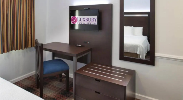 Люкс Deluxe Luxbury Inn & Suites