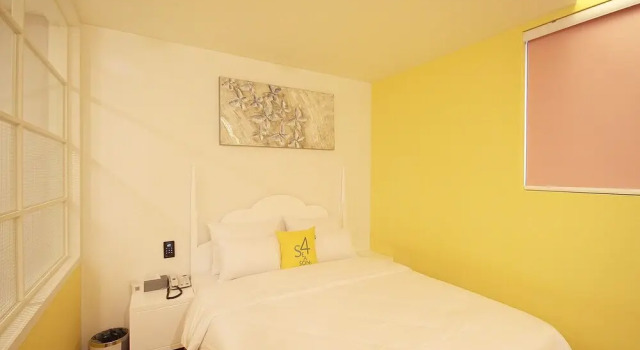 Номер Deluxe Iksan Fourseason Hotel