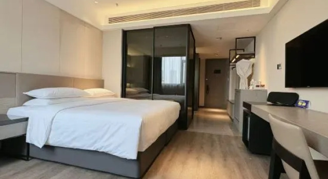 Люкс Holz Riez Hotel (Near The Forbidden City , Marshal Zhang's Mansion and Liaoning Provincial Museum)?
