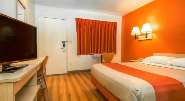 Двухместный номер Standard Motel 6-Corona, CA