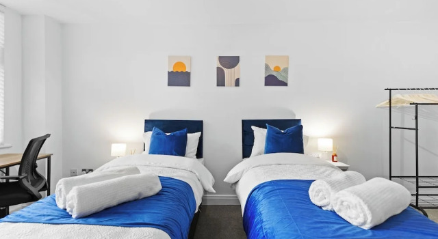 Stylish Luxury 2bed 2bath Apartment in Nottingham City - Free Parking, Varaa Huoneisto Asunnot kohteessa Merseyside, Huoneisto