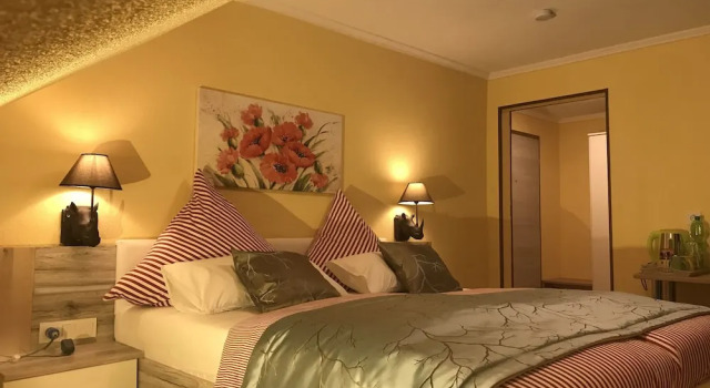 Moselina Gästezimmer, Забронировать Гостевой дом Санкт-Альдегунд Мозель - Германия
