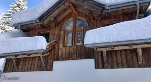 Ferienhaus Waldhauser, Rezerwuj Apartament Hotele w Karyntia z parkingiem, Parking