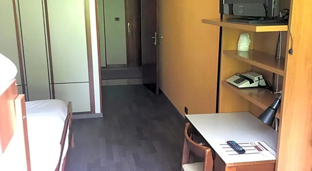Четырёхместный номер Standard с балконом Hotel Davost