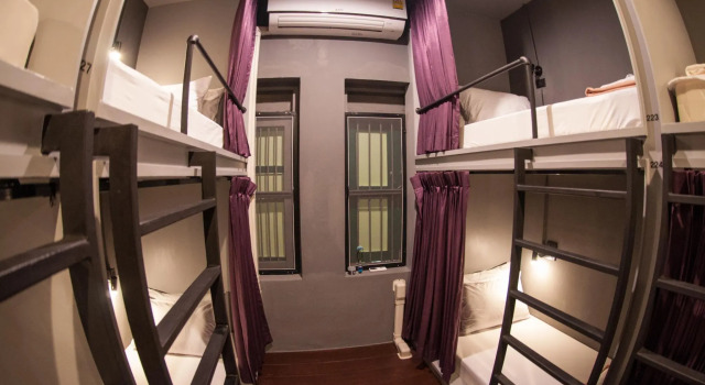 Кровать в общем номере Tian Tian Hostel