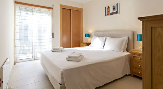 CB Ocean Breeze- Cabanas Beach, Rezerwuj Apartament Hotele w Algarve z parkingiem, Parking