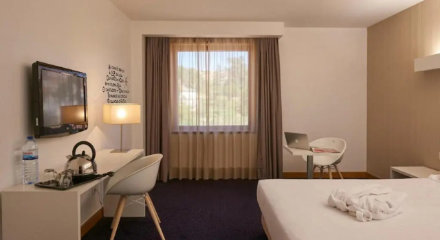 Номер Standard Hotel Coimbra Aeminium, Affiliated by Meliá