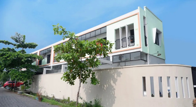 OYO 746 Harmoni, Book Hotel Hotels in Semarang with Parking, near Semawis Market, Parking