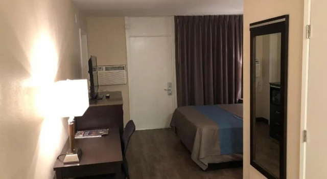 Двухместный номер Standard Inn Of Long Beach