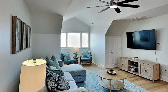Pelican Landing by Topsail Realty