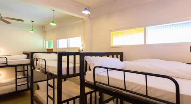The Best Time Hostel, Забронировать Хостел Хостелы Краби-таун, рядом с Храм Каев Кораварам, Хостел