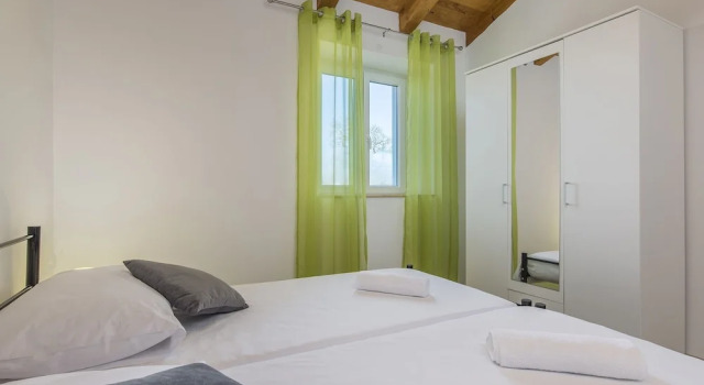 Beautiful Stone House with Large Garden And Private Pool, Varaa Hotelli Selina Istria