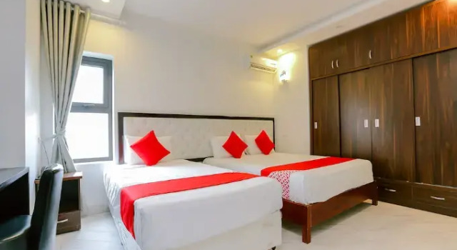 Chieu Duong Hotel by OYO Rooms