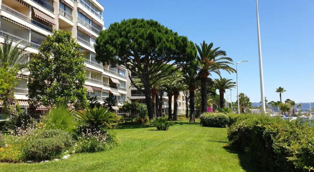 Garden and beach sea view apartment Cannes, Забронировать Апартаменты/квартира Канны Приморские Альпы