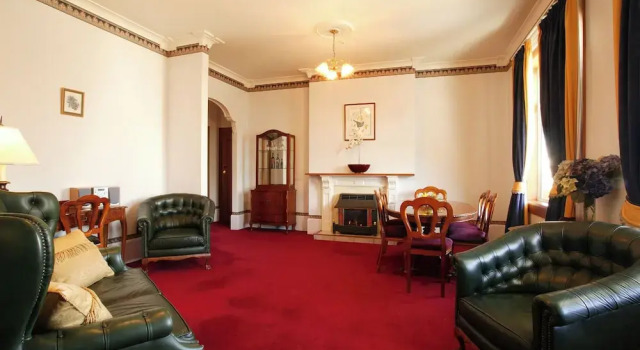 Люкс Luxury The County Hotel