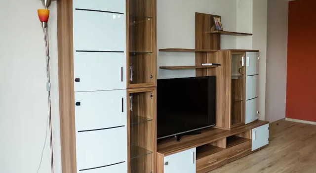FM Premium 1-BDR Apartment with Parking Spot, Забронировать Апартаменты/квартира Отели Побережья Варны с парковкой, Парковка