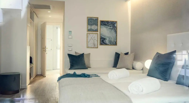 Четырёхместный номер Superior Hotel Astoria
