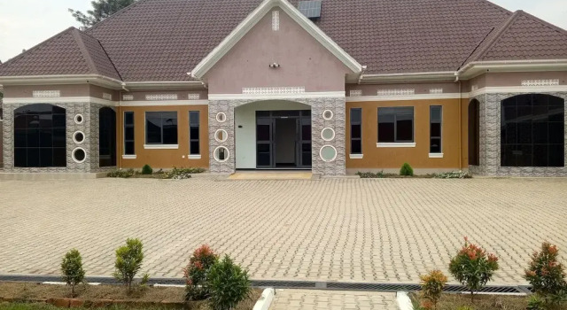 Nkole Deluxe Suites, Boek Hotel Mbarara Western Uganda