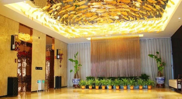 Maritime Hotel (Zhengzhou Century Amusement Park Zhongyuan Tower)