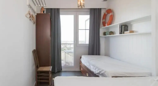 Apartment in Ostend with Sea Views, Забронировать Апартаменты/квартира Отели Остенде с парковкой, рядом с Leopoldpark, Парковка