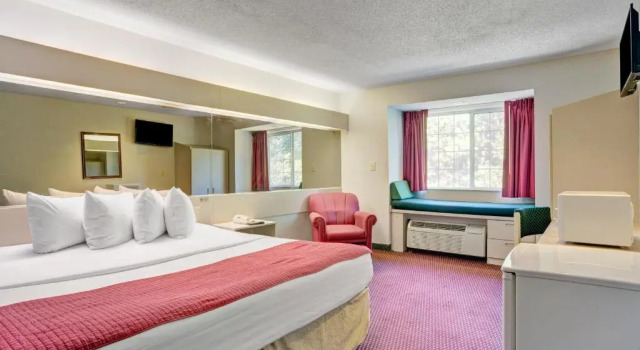 Люкс Stay Express inn and Suites Atlanta Union City