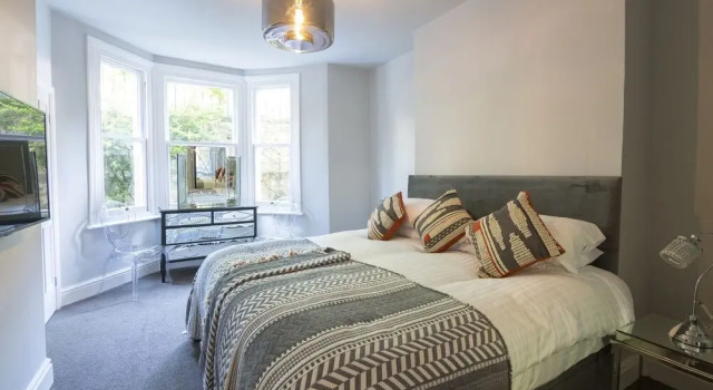 Stylish York Gardens Apartment, Забронировать Апартаменты/квартира Отели Бристоля с парковкой, рядом с We The Curious, Парковка