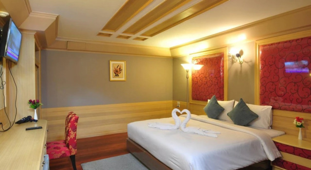 Pearl Resort and Hotel
