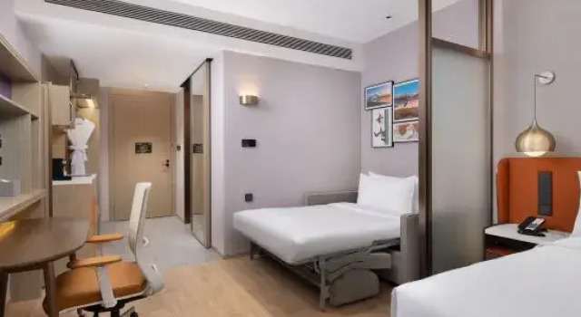 Люкс Superior Home2 Suite by Hilton Taiyuan Yingze Street