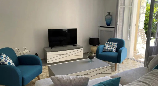 Appartement d'époque avec jardin et parking 4 personnes Le Port de Nice, Забронировать Апартаменты/квартира Ницца Приморские Альпы, рядом с Гора Борон