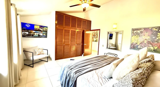 Luxurious 2 Bedroom Ajijic Home - Walk to Everything - 1 Night Rates Available, Réserver Hôtel Ajijic Lake Chapala