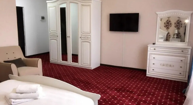 Номер Deluxe с балконом Гостинично-ресторанный комплекс «Белес»