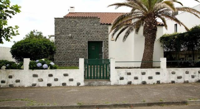 Mosteiros Vineyard House