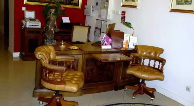 hotel Angelo D'oro, Забронировать Отель Отели Плоешти с парковкой, Парковка