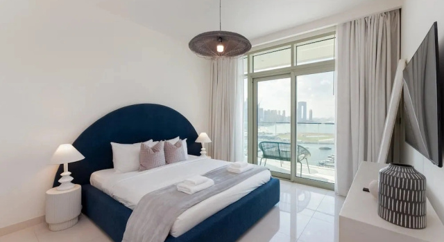 Stylish Emaar Beachfront 2BR w Beach Access