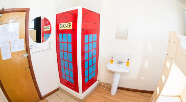 Кровать в общем номере (женский номер) Kensal Green Backpackers 1