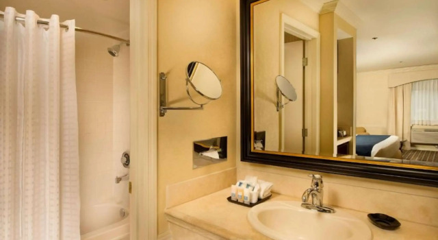 Четырёхместный номер Standard Best Western Plus Puyallup Hotel