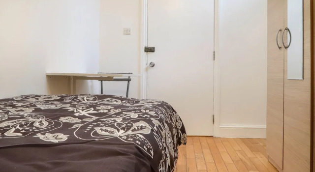 Sidney Street B - Deluxe Single Room 4