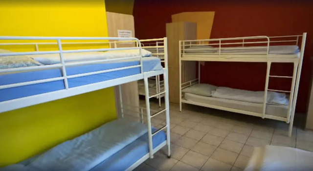 Lindsays Schlafmeile - Hostel, Rezerwuj Hostel Kreuzberg Berlin, w pobliżu Ring-Center