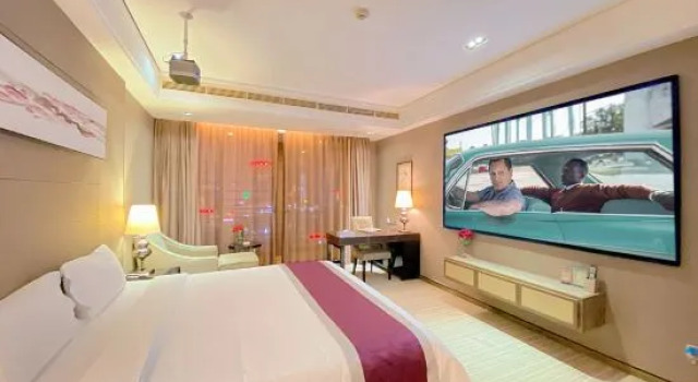 Номер Standard с балконом Bahao Gongguan Hotel