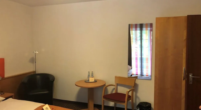 Haus Hülsenbusch, Забронировать Отель Хюрт Северный Рейн-Вестфалия