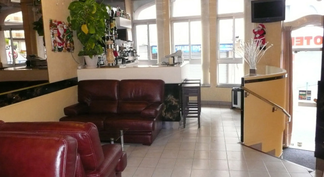 Hôtel Saint Jean Baptiste, Забронировать Отель Отели Лурд с завтраком, рядом с Лурдский музей чудес, Завтраки