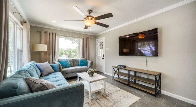 Коттедж Pet-friendly Canyon Lake Home < 2 Mi to Comal Park