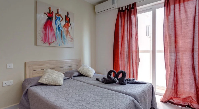 Modern Retreat in the heart of St Julians, Reserva ahora Apartamento Apartamentos en Malta, Apartamento