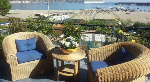 Terrazza sul Mare, Book Apartment Hotels in Sicily with Parking, Parking