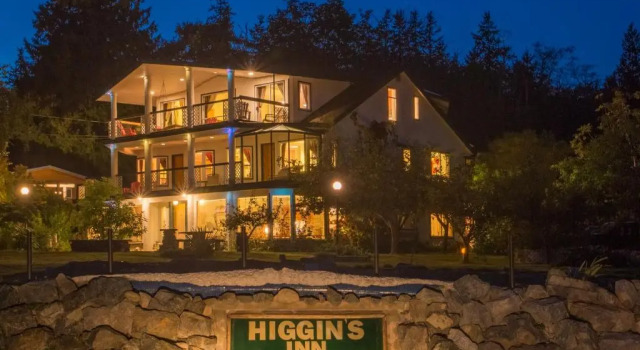 Higgin's Inn