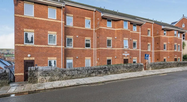Sandringham Court Flat 4, Забронировать Отель Отели Суонидж с парковкой, рядом с Пирс Суонедж, Парковка